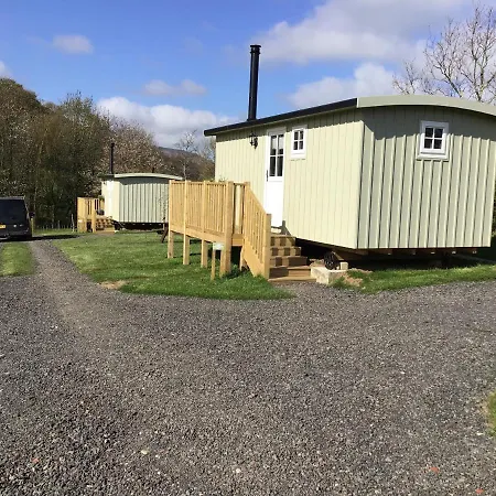 Clay Bank Huts, Roseberry Shepherds Hut *