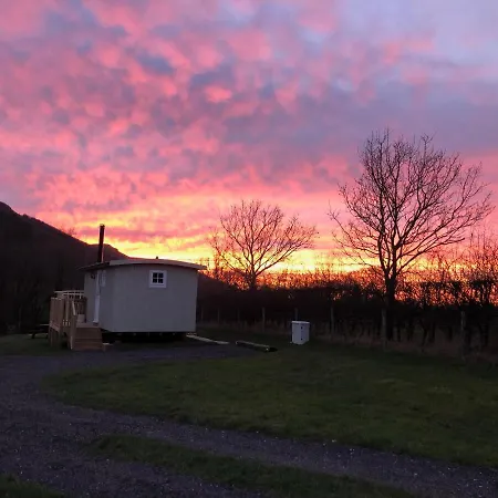 Clay Bank Huts, Roseberry Shepherds Hut