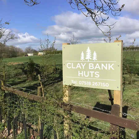 Clay Bank Huts, Roseberry Shepherds Hut * Ingleby Greenhow