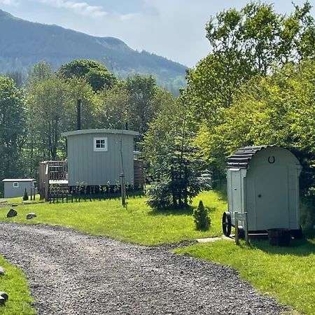 Clay Bank Huts, Roseberry Shepherds Hut 캠프장
